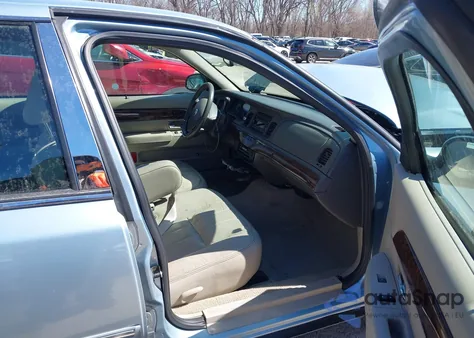 2009 Mercury Grand Marquis Ls (Fleet Only) из США, поврежденный, VIN 2MEHM75V39X609438